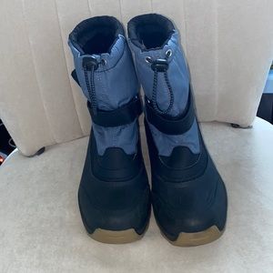 brand new lands end boots!